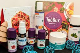Unboxing TaoBox – Happy Christmas
