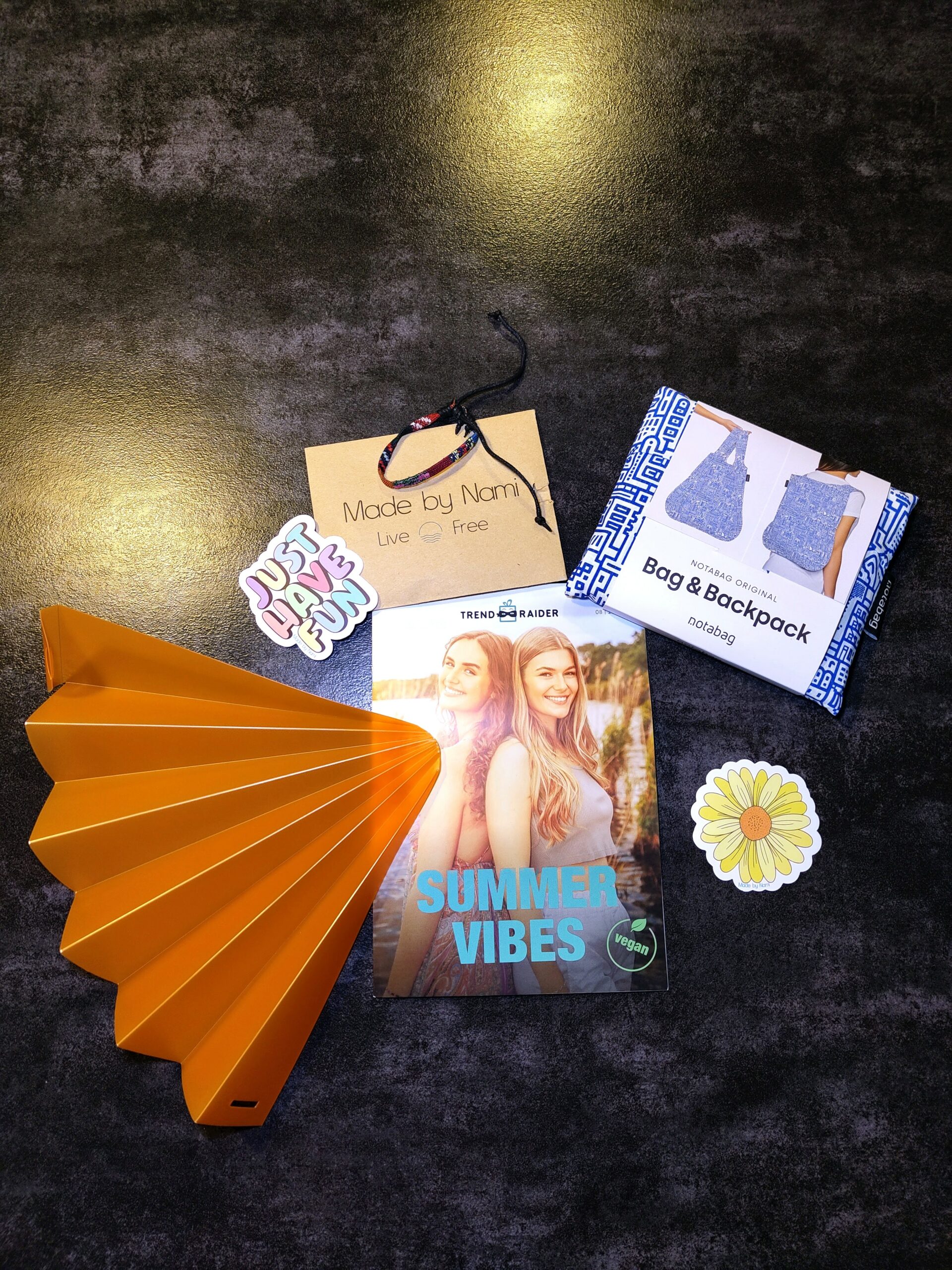 TrendBox von TrendRaider – August 2022 – Summer Vibes – Inhalt Fashion Design